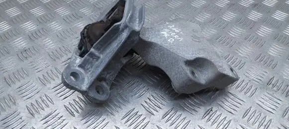 Nissan Micra K14 Engine mount bracket 112105FP0A
