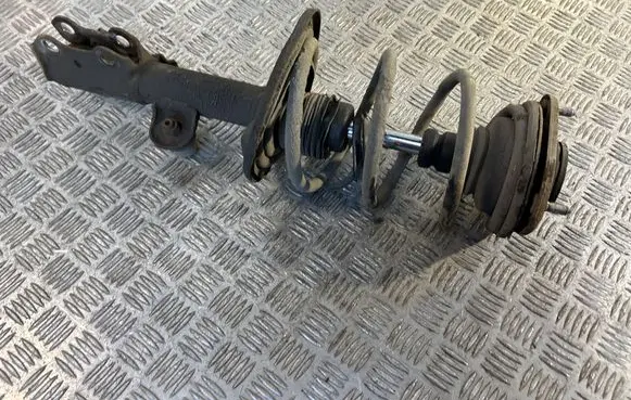 Toyota RAV 4 (XA30) Front shock absorber/damper