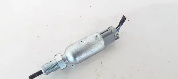 KIA Carens II Brake pedal sensor switch
