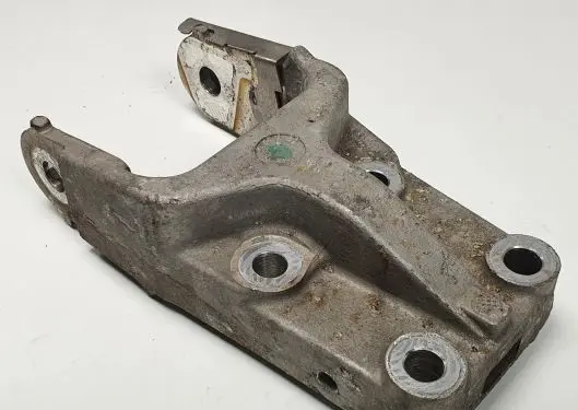 Citroen C5 Engine mounting bracket 9646119980