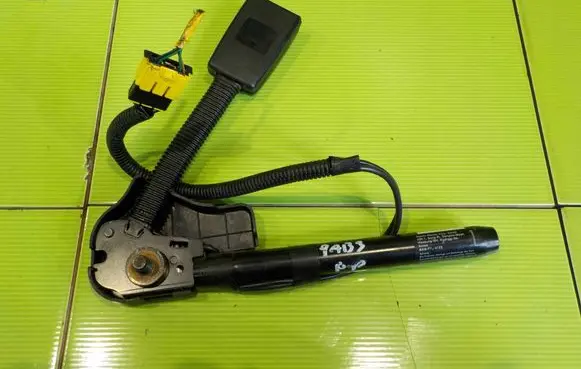 Hyundai Sonata Front seatbelt NAPINACZEM 9AB3