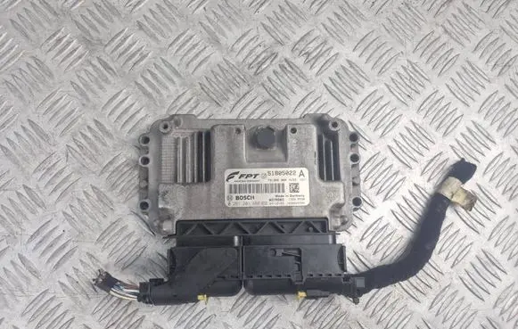 Fiat Bravo Engine control unit/module 51805022 1039S24594 0261201688