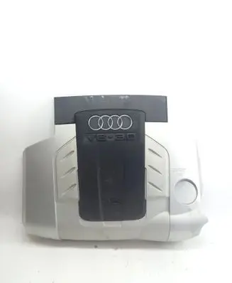 Audi Q7 4L Engine cover (trim) brak