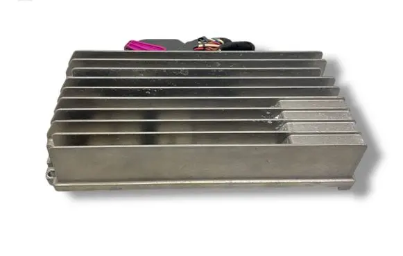 Audi A4 S4 B8 8K Sound amplifier 8T0035223S 8T0035223B