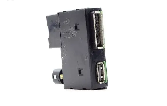 Audi A3 S3 8V USB socket connector 5Q0035736A