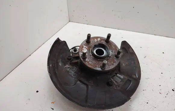 Subaru Outback (BS) Front wheel hub 