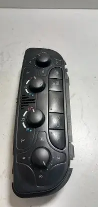 Mercedes-Benz C W203 Climate control unit A2038300285 2038300285