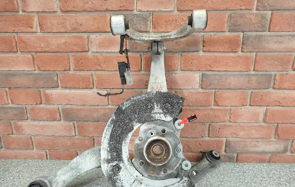 BMW 5 F10 F11 Front wheel hub 6777751