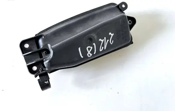 Vacuum air tank