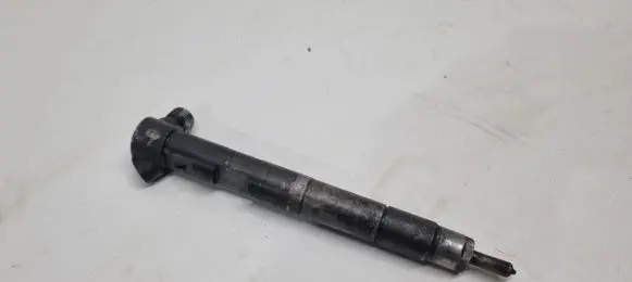 Mercedes-Benz B W246 W242 Fuel injector A6510701387