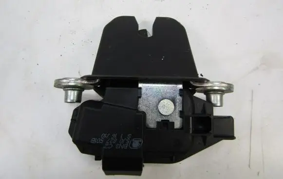 Skoda Fabia Mk2 (5J) Tailgate/trunk/boot lock/catch/latch 