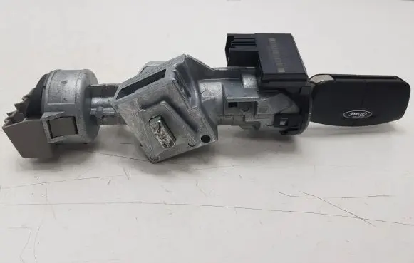 Ford Focus Ignition lock 3M513F880AE 6E5T15607BA