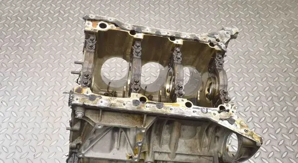 Mercedes-Benz E W211 Engine block 272943 R2720103505