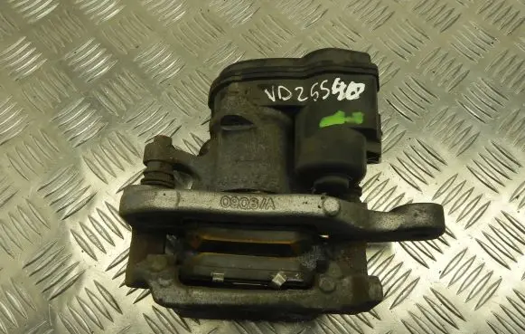 Nissan Qashqai Front brake caliper 0806A