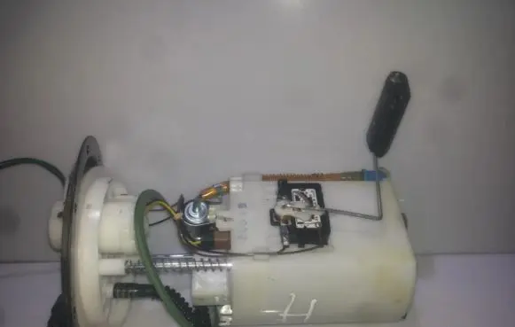 Hyundai i20 (PB PBT) In-tank fuel pump 31100-1j000 311001j000