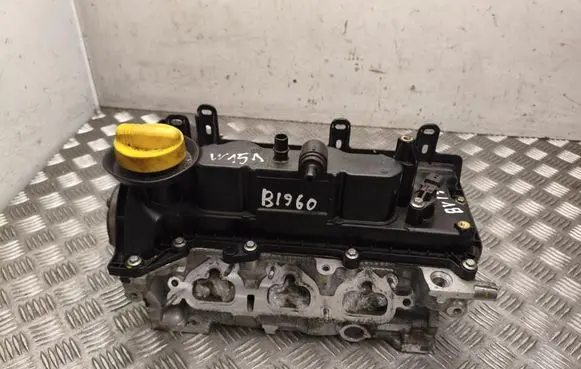 Renault Clio V Engine head 132657536R