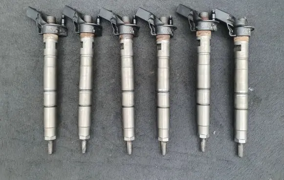 Fuel injectors set