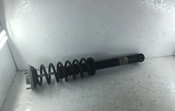 BMW 5 F10 F11 Rear shock absorber with coil spring 6784019 F10H529B 105413