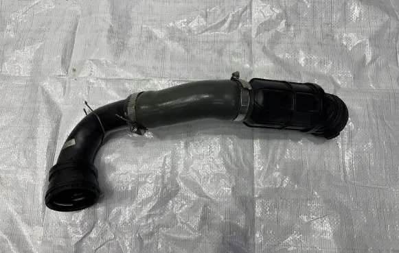Jaguar E-Pace Intercooler hose/pipe HJ326C646