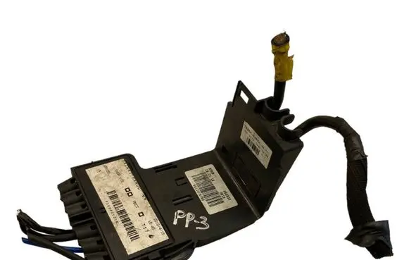 Peugeot Partner Fuse module 9806192580 66652X