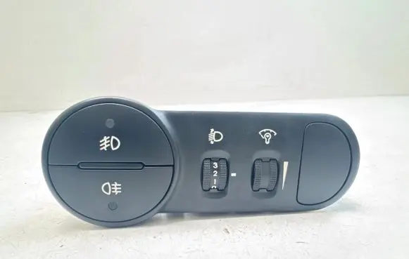 Hyundai i10 Multifunctional control switch/knob 621W05010