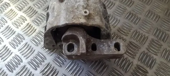 Volkswagen Golf IV Engine mount bracket 1j0199262bf
