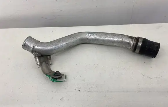 Audi Q7 4L Intercooler hose/pipe 7L8145941