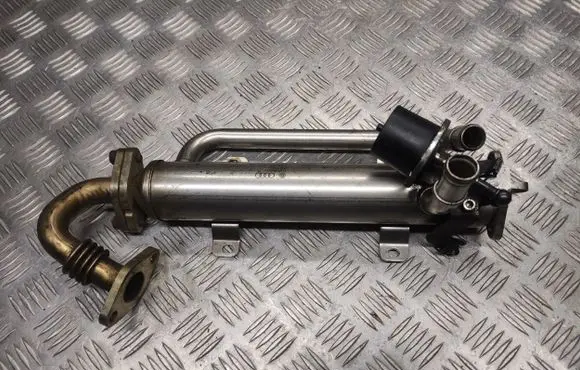Volkswagen Touran I EGR valve cooler 03G131512AE