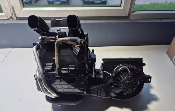 Opel Zafira C Interior heater climate box assembly 13424457 DH851002 366974173