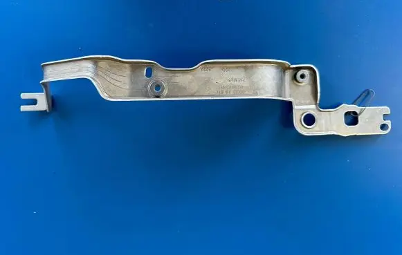 Audi A6 S6 C7 4G Headlight/headlamp mounting bracket 4G0807591
