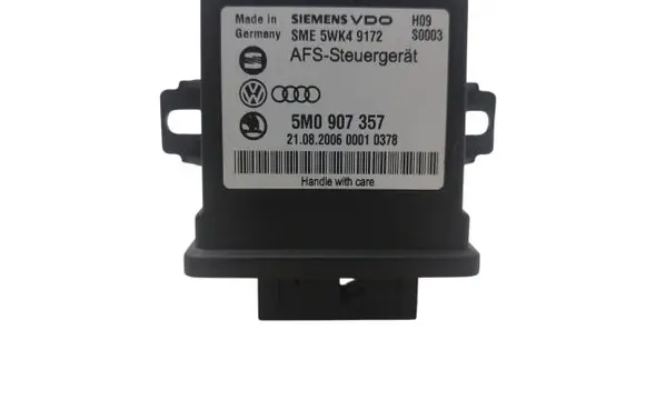 Volkswagen PASSAT B6 Light module LCM 5M0907357 5WK49172