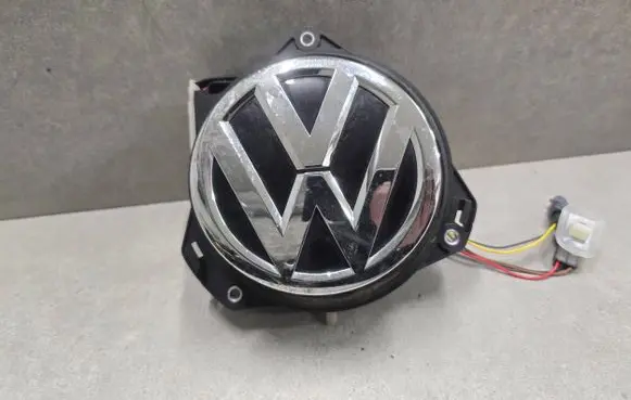 Volkswagen Golf VII Tailgate handle with camera 5G0827469S