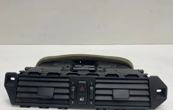 BMW 5 E60 E61 Dash center air vent grill 6910734 7009275 141218