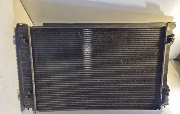Audi A6 S6 C6 4F Coolant radiator