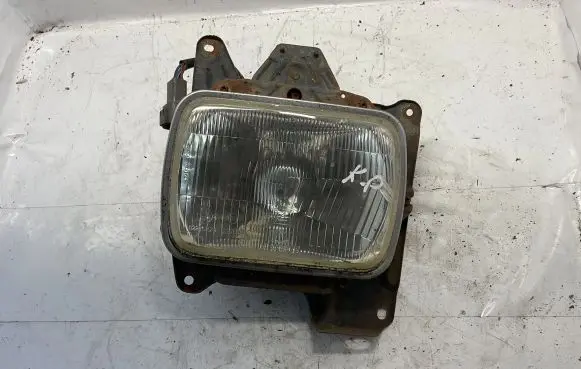 Nissan King Cab Headlight/headlamp