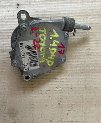 Toyota Auris E180 Vacuum pump 0034