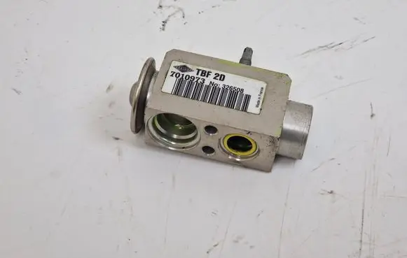 Land Rover Freelander 2 - LR2 Air conditioning (A/C) expansion valve 326508 7010973