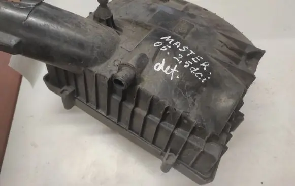 Renault Master II Air filter box 82002592907