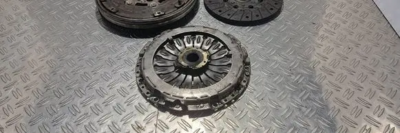 Hyundai Coupe Clutch set kit 415015910