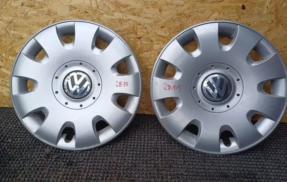 Volkswagen Touran I R15 wheel hub/cap/trim 1T0601147
