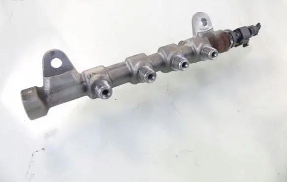 Alfa Romeo Giulietta Fuel main line pipe 0445214192