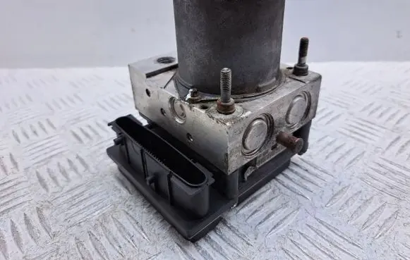 Toyota Corolla Verso AR10 ABS Pump 440500F030 0265950412