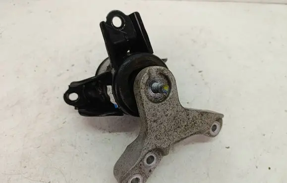 Hyundai i20 (BC3 BI3) Engine mount bracket 21810Q0100