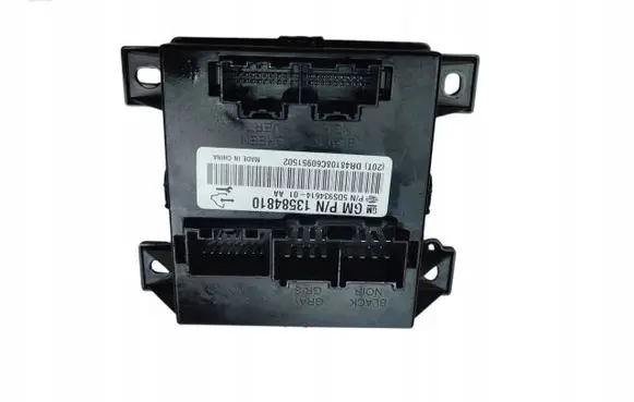 Opel Astra F Trunk lid opening control unit 13584810