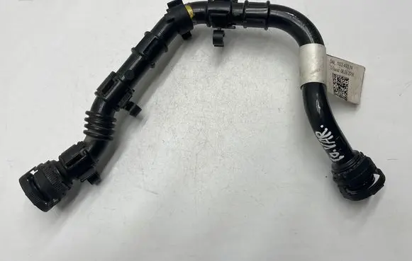 Volkswagen Transporter - Caravelle T6 Breather hose/pipe 04L103493N