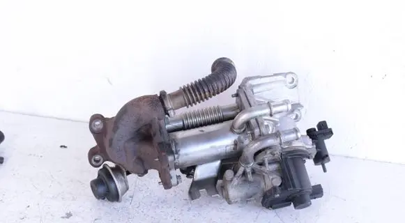 Renault Scenic III - Grand scenic III EGR valve cooler 8200912059 70036814 7146044974
