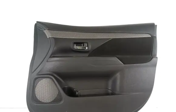 Mitsubishi Outlander Front door card panel trim K024AMCG4B45X