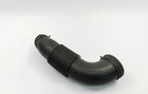 Audi Q7 4L Air intake hose/pipe 7L6129627F