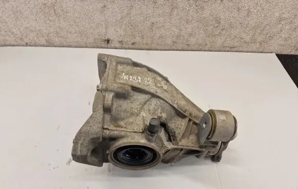 Mercedes-Benz E W238 Rear differential 2133509511 A2133509511