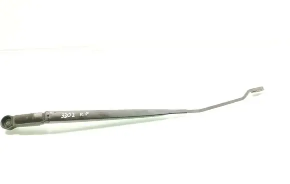 Nissan Primera Front wiper blade arm